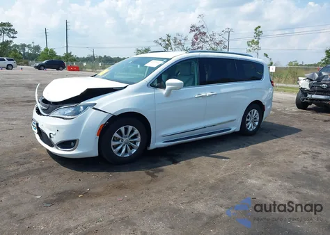 2018 Chrysler Pacifica Touring L from USA, damaged, VIN 2C4RC1BG5JR103372